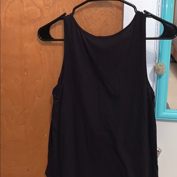 Black tank - Picture 4 of 4